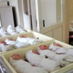 Умерших младенцев замораживают для улучшения статистики
