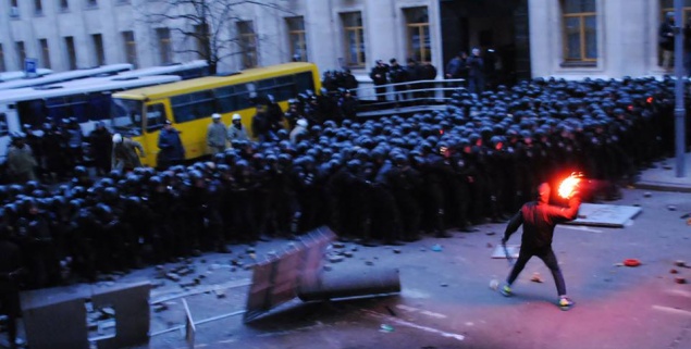 Парламентарии амнистировали задержанных участников Евромайдана