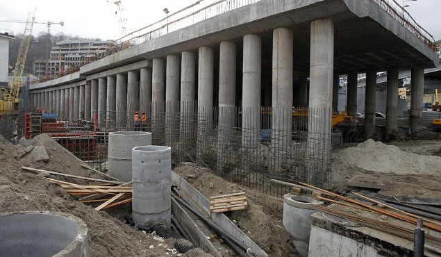 Строители тоннеля на Почтовой площади просят у властей 30 млн грн