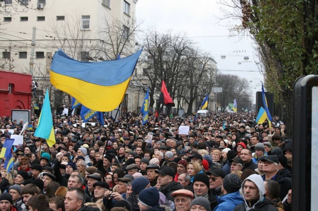 Оппозиция зовет людей на Майдан