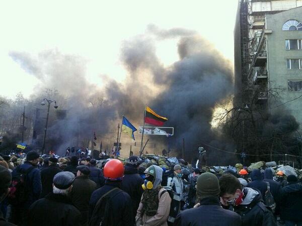 Евромайдан захватил Дом офицеров в Киеве