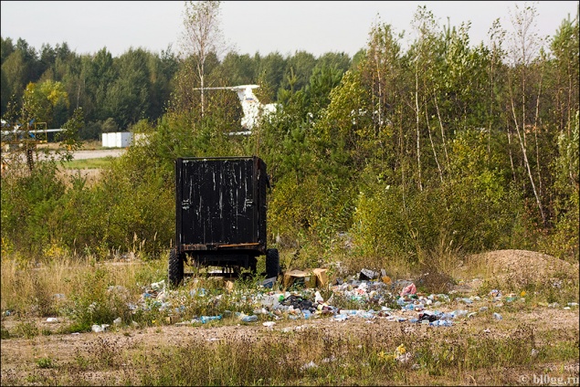 Суд запретил возле аэропорта “Борисполь” сваливать мусор