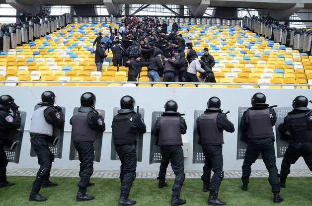 Футбольный матч между Киевом и Донецком будут охранять в усиленном режиме
