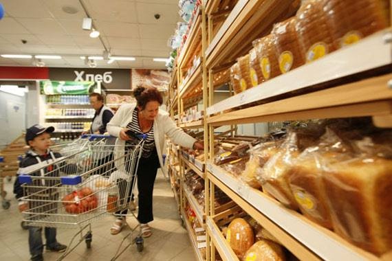 Супермаркеты отказываются продавать киевлянам дешевый хлеб