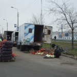 В Киеве возобновил работу крупнейший стихийный рынок
