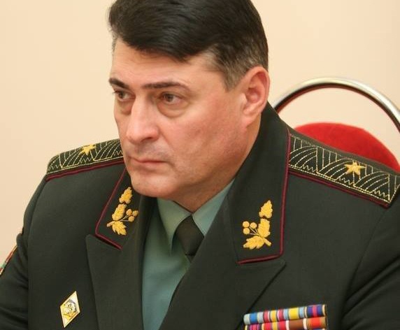 Зятя министра обороны времен Януковича вернули в Генштаб