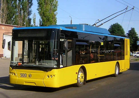 В Киеве стартовали три новых троллейбусных маршрута