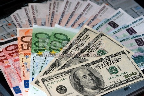 Сегодня, 29 сентября, доллар в Киеве стабилен