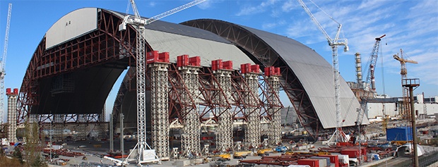 На Чернобыльской АЭС осуществили подъем западной части укрытия