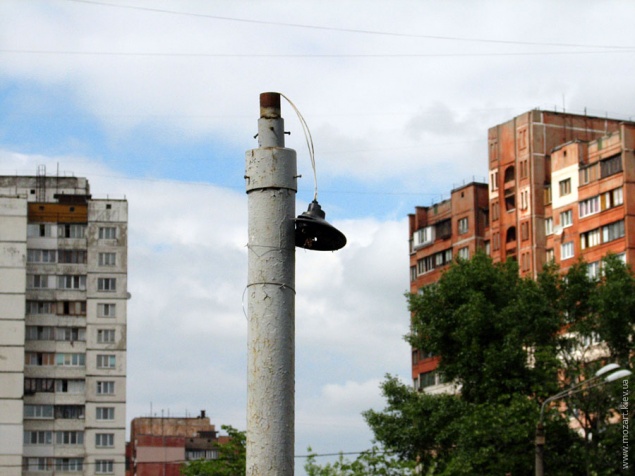 Столичные власти обновят фонари на улицах Троещины