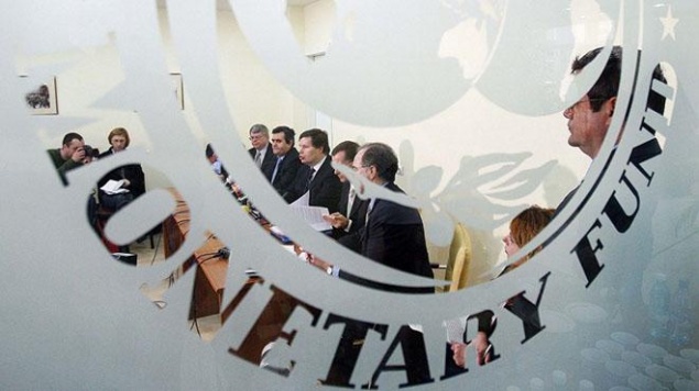 Яценюк поручил Кличко обеспечить участие киевских властей в бюджетной децентрализации от МВФ
