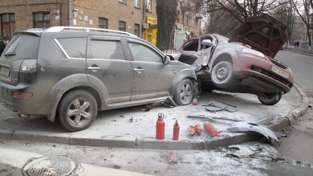 ДТП в Киеве: госпитализировано пять человек
