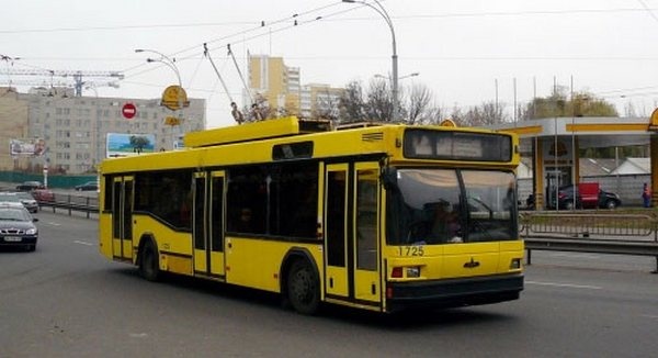 Троллейбусы по Троещине поехали привычным маршрутом