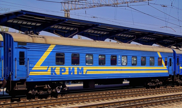 Украина прекращает транспортное сообщение с Крымом