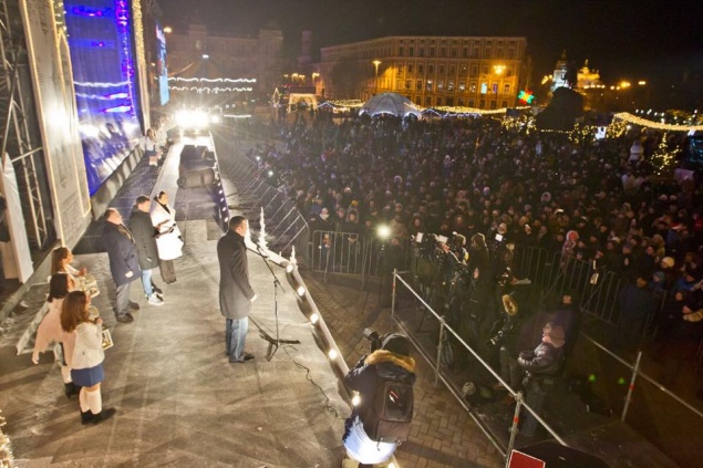 Новый год на Софийской площади встречали более 40 тыс человек