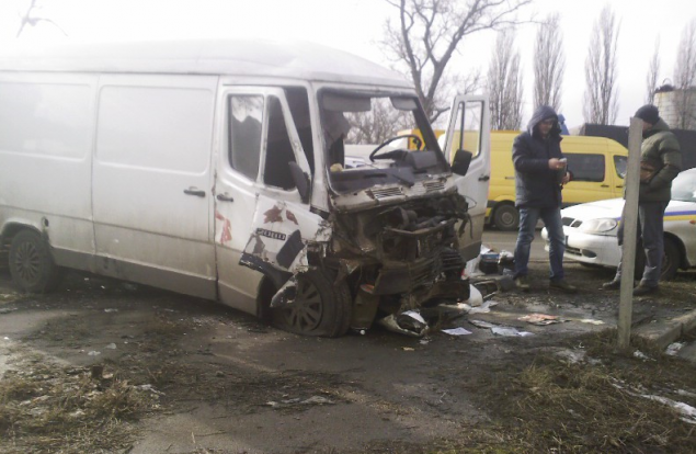 В Киеве в результате ДТП погиб водитель иномарки (ФОТО)