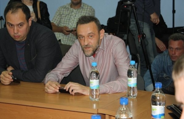 Избиратели хотят лишить мандата депутата-матершинника Велимовского
