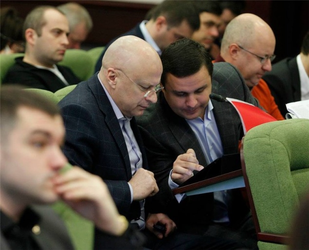 Депутаты Киевсовета показали итоговые отчеты онлайн