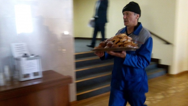 Депутаты Киевсовета собирали подписи за еду