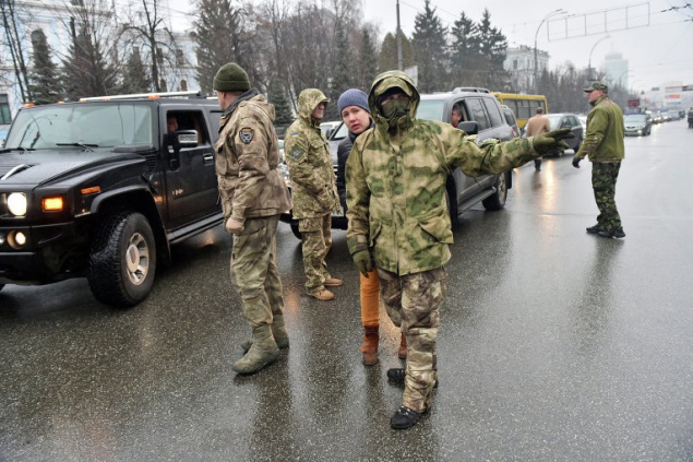 Бойцы АТО и солдатские матери перекрывали дороги с требованием помочь военнослужащим в Дебальцево
