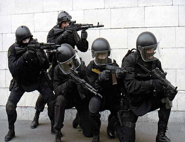 Разбираться с вооруженными преступниками в столице теперь будут “бронегруппы” (ВИДЕО)