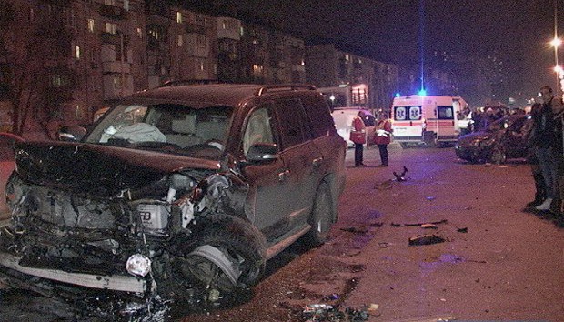 В Киеве нетрезвый водитель внедорожника спровоцировал ДТП с пострадавшими