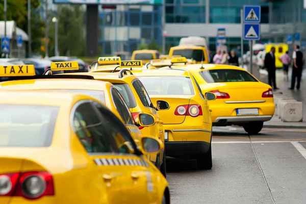 Проблема нелегальных такси в Киеве - по-прежнему актуальна