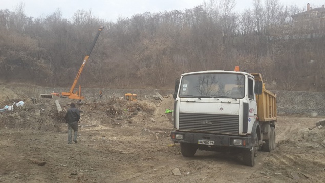 Милиция проверяет информацию депутата Киевсовета о незаконном строительстве на Глыбочицкой