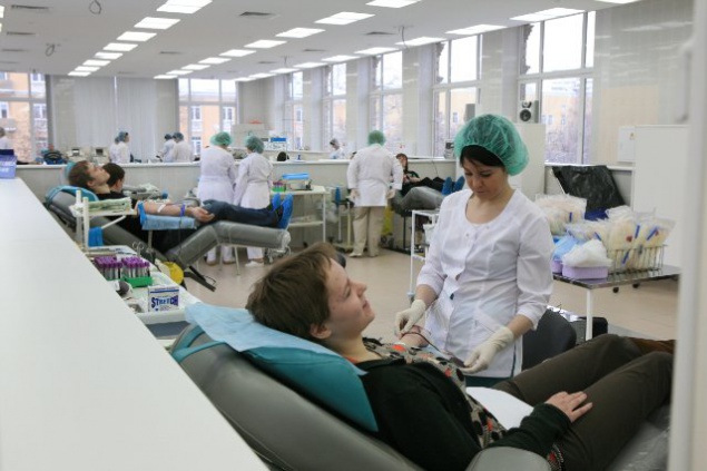 В Киеве безуспешно пытаются возродить производство препаратов крови