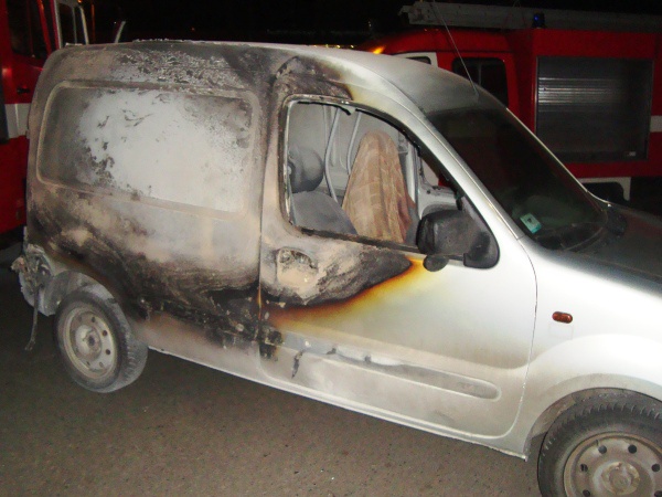 За последние сутки в Киеве горело 3 автомобиля