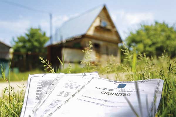 Регистрировать аренду земли теперь можно через нотариусов и местное самоуправление