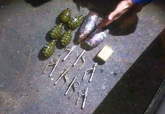 На Киевщине у водителя обнаружили гранаты, автомат Калашникова и пластид