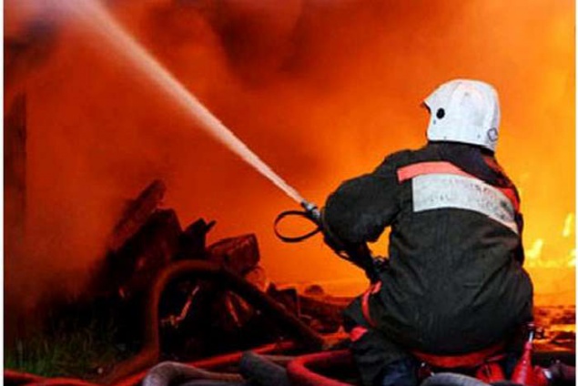 В Киево-Святошинском районе во время пожара спасли владельца частной сауны