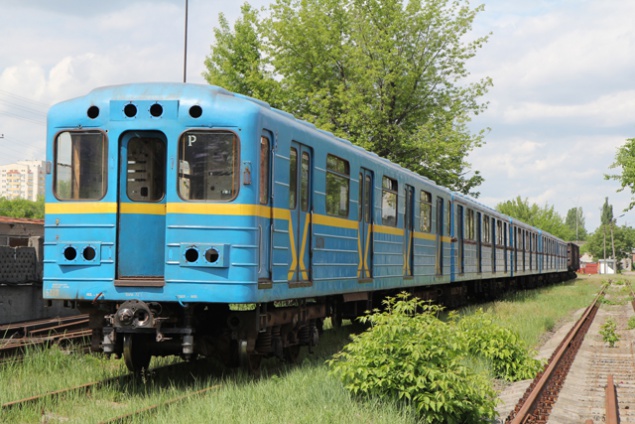 Пять вагонов столичного метро “поехали” на модернизацию