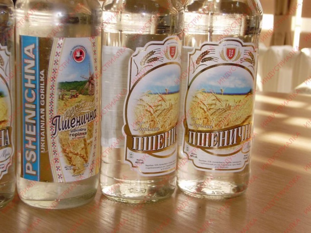 На Киевщине ликвидирована деятельность двух подпольных цехов, изготавливавших алкоголь