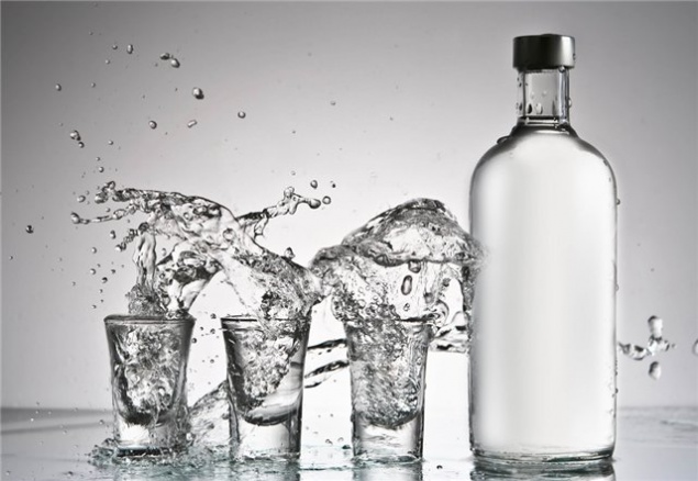 Правительство подняло цены на алкоголь: чтобы потребителям было не так накладно, водка будет дорожать в два этапа