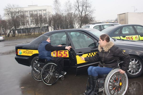 “Киевпастранс” пообещал людям с ограниченными физическими возможностями специальное такси