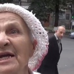 “АТО бомбит себя само” - по Киеву прошел марш людей со странными убеждениями (видео)