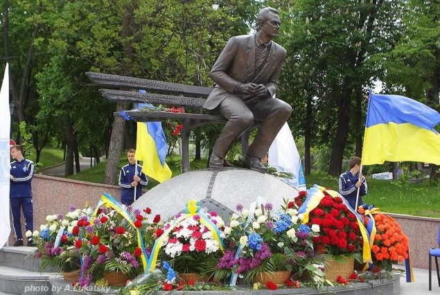 Проспект Краснозвездный в Киеве предлагают переименовать в честь Лобановского