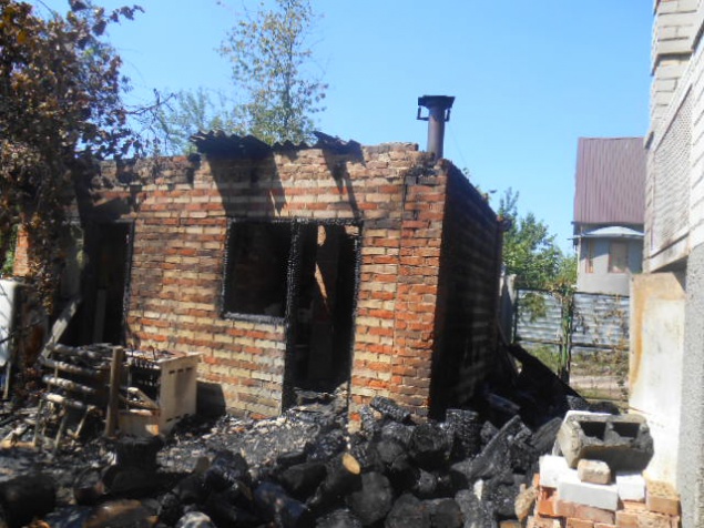 На Киевщине сгорела частная баня