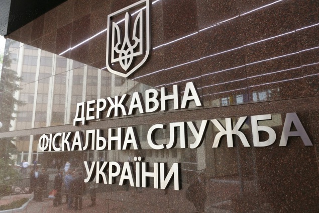 Украинских фискалов подчинили Минфину