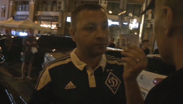 Агрессивный немецкий дипломат “наехал” на патрульных полицейских в Киеве (видео)