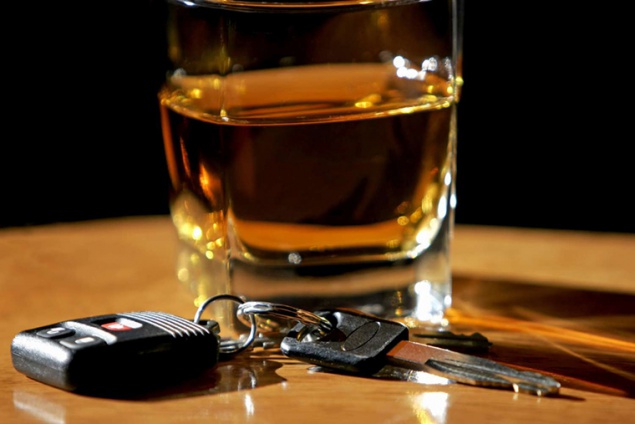 На Киевщине патруль устроил погоню за водителем, управлявшим автомобилем без прав и в состоянии алкогольного опьянения