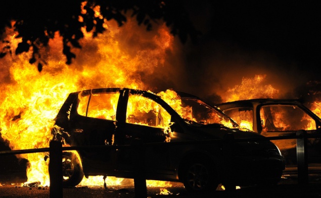 За ночь в Киеве сгорело четыре автомобиля