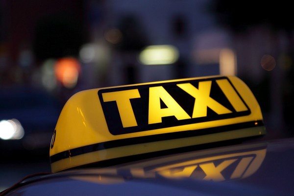 Службы такси Киева подняли цены