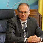 Владимир Шандра: “Мы продолжаем оздоравливать детей, к концу года закупим еще 500 путевок”