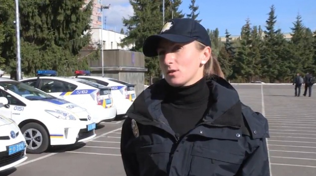 Полиция Киева поймала пьяных милиционеров, рассекающих на автомобиле по улицам города (видео)