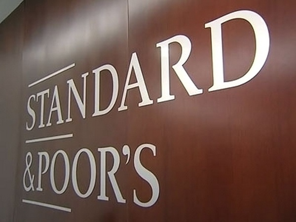 Standard&Poor's снова понизил кредитный рейтинг Киева