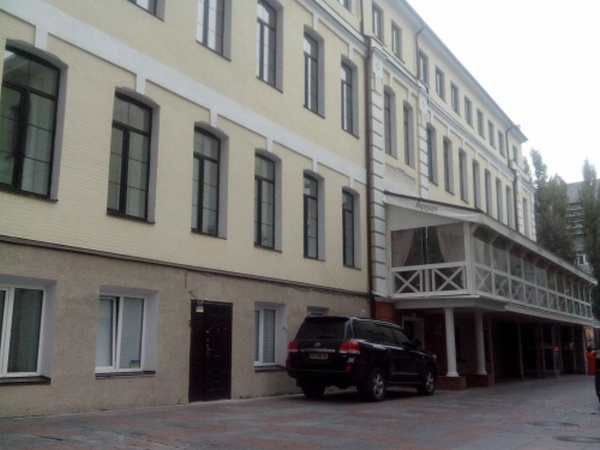 Отобранный окружением Табачника дом в центре Киева так и не вернули государству