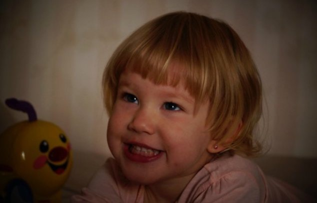Украинский Фонд Помощи просит помочь маленькой девочке с пороком сердца